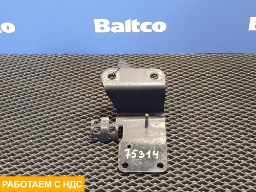 Кронштейн трубки гидроусилителя